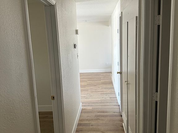 2nd image of 300 Elliott Ave