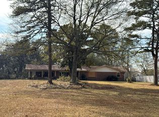 4752 Riverside Dr SE, Dalton, GA 30721