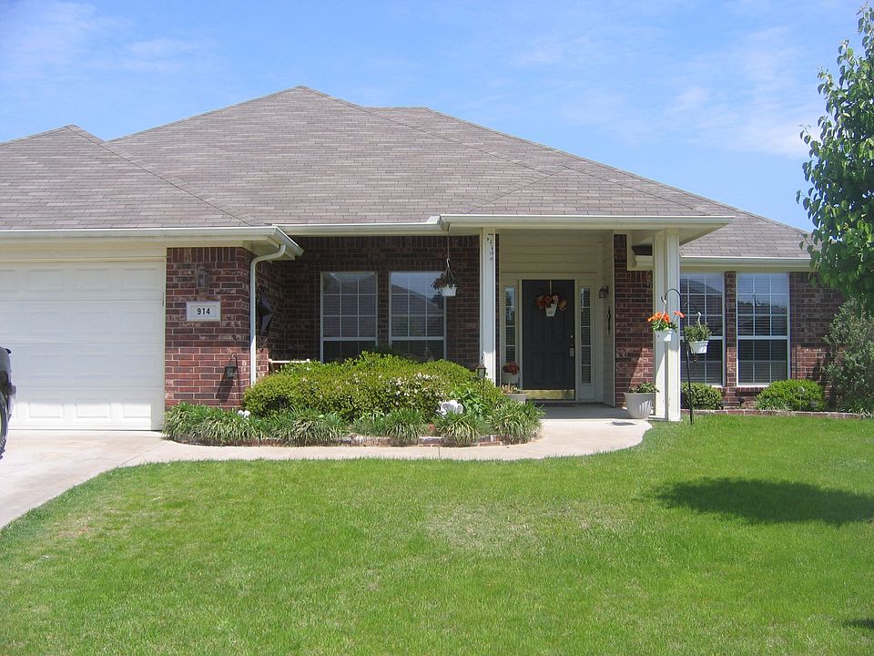Great curb appeal
