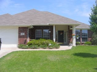 914 Jessica Dr, Burleson, TX 76028