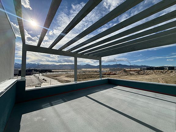 7th image of this home