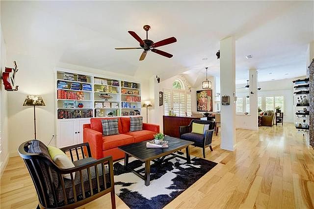 1st image of 3843 Sendero Dr