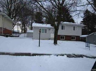 543 Narragansett Dr, Tallmadge, OH