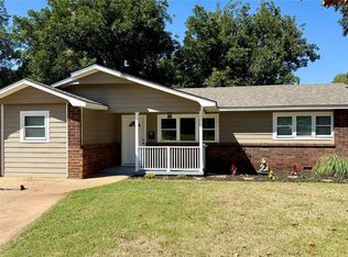6 Shannon Dr, Chickasha, OK 73018