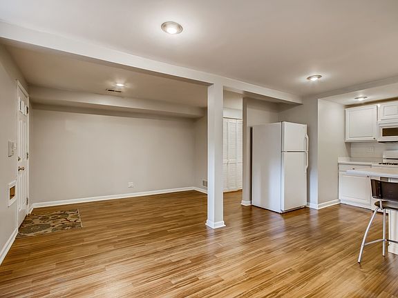 3rd image of 722 S Oakley Blvd #1