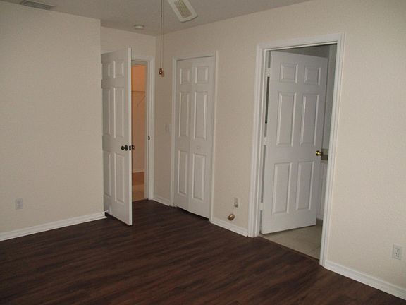 5th image of 2764 Cranbrook Ave