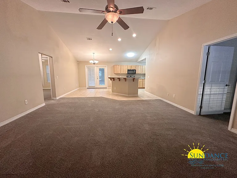 8484 Randall Dr — Photo 3