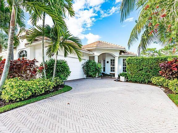 2nd image of 2841 Twin Oaks Way