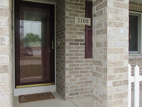2nd image of 2108 Stonefield Ln