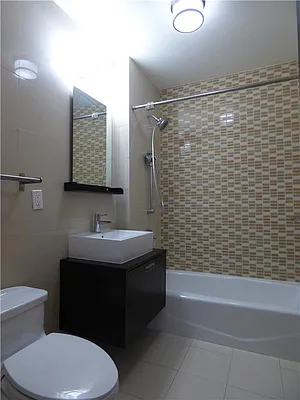 Rented by Akam Sales and Brokerage | media 11
