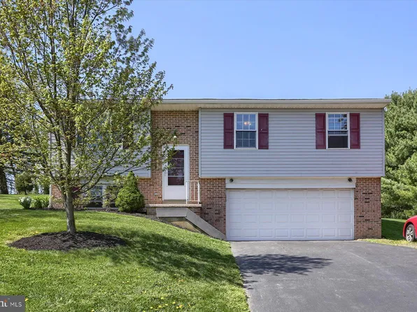 5 Ironstone Dr, Lititz, PA 17543