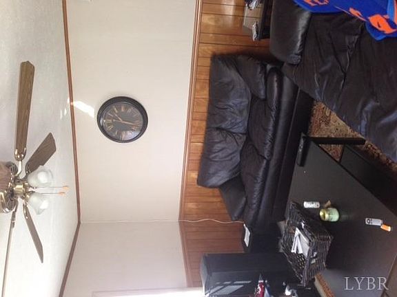 2nd image of 1020 Moseley Dr #1024
