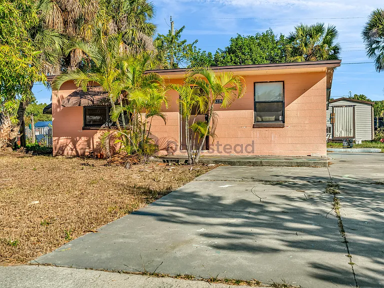 8338 Bumford Ave — Photo 1
