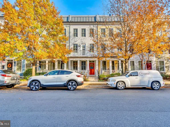 927 N Alfred St, Alexandria, VA 22314