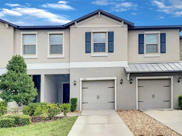 9774 Pembrooke Pines Dr, Sun City Center, FL 33573