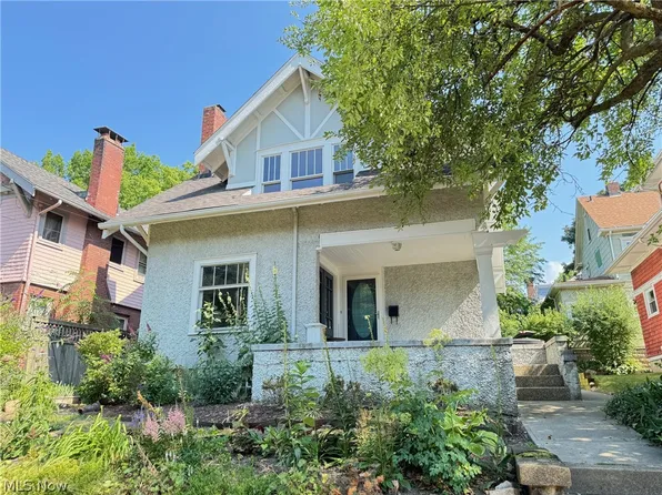 937 Jefferson Ave, Akron, OH 44302