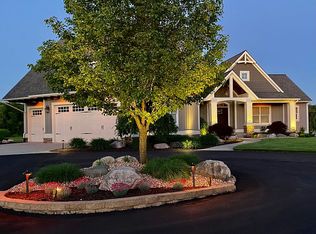 7960 Summerwood Ct, Hudsonville, MI 49426