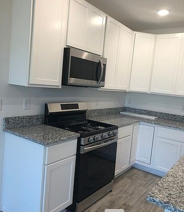 3rd image of 1408 Oak Marsh St