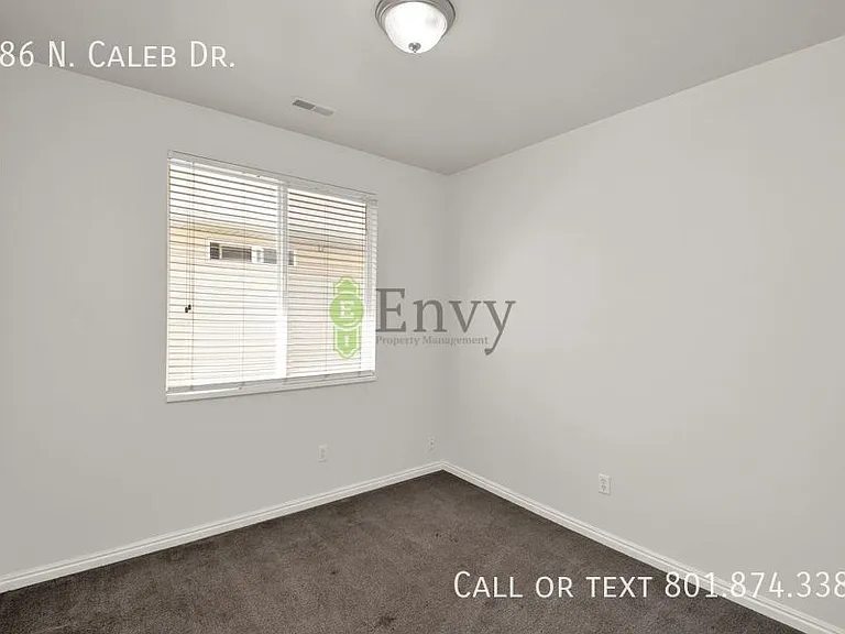 286 N Caleb Dr — Photo 14
