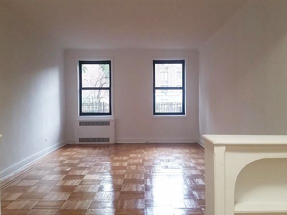 5th image of 100 Woodruff Ave APT 1B