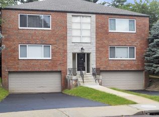 8160 Whitburn Dr APT 2W, Saint Louis, MO 63105