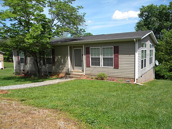 3rd image of 5806 Quaker Pkwy