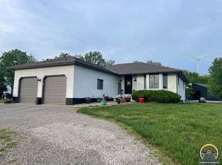 2356 Trefoil Rd, Waverly, KS 66871