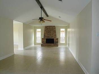 5th image of 7719 Briarwood Dr