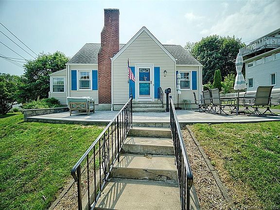 3rd image of 30 Seaview Ave
