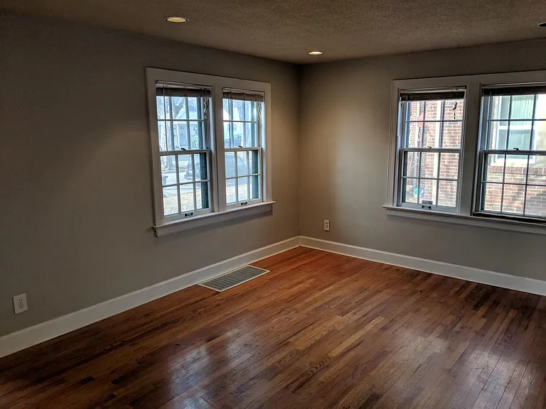 624 S Broadview St — Photo 3