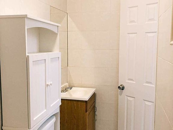 4th image of 215 Avenue A APT 1RS