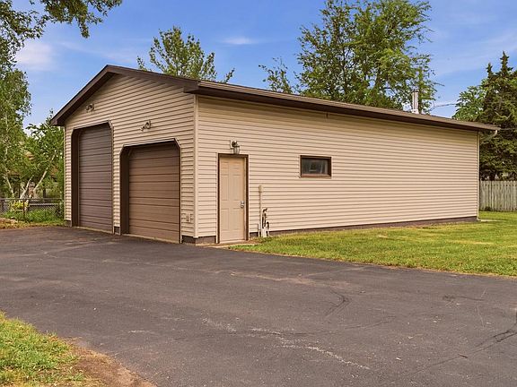 4th image of 310 9th AVENUE N N