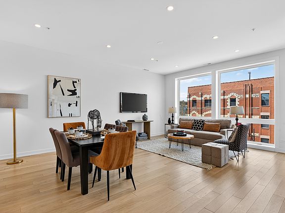 2nd image of 1347 W Grand Ave #4N