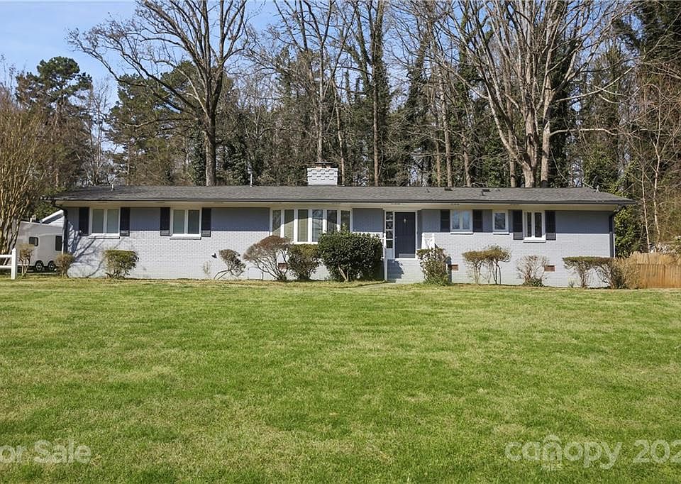1st image of 7220 Lakeside Dr
