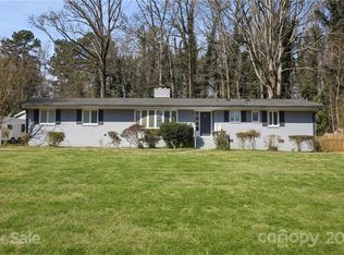 7220 Lakeside Dr, Charlotte, NC 28215