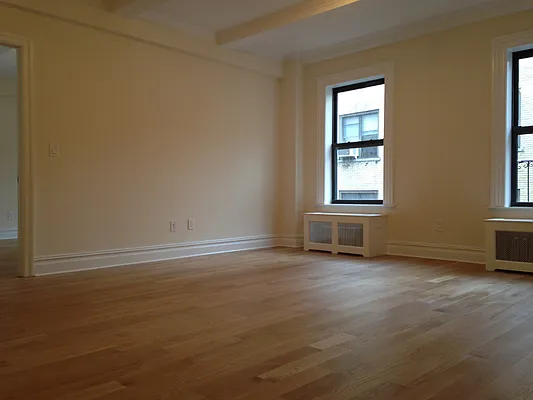 Sold by Roxann Realty LLC | media 11