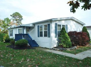 80 Hazeltop Dr, Sicklerville, NJ 08081