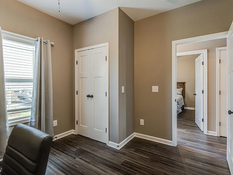 1070 Madison St — Photo 3