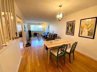 21-14 41st St #3F, Astoria, NY 11105