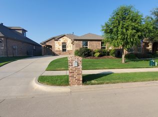 5704 Millers Creek Dr, Argyle, TX 76226