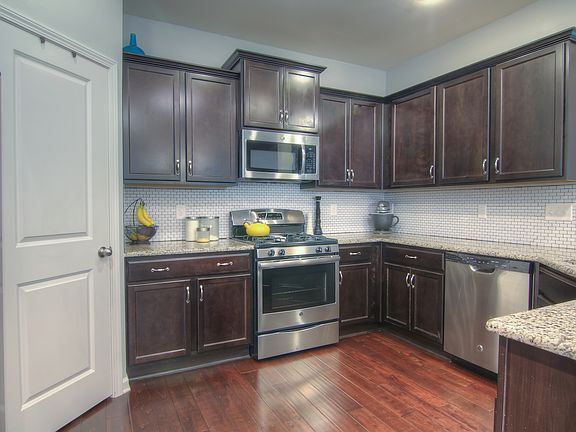 5th image of 2213 Tanners Mill Dr