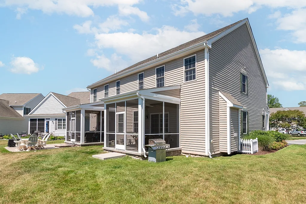 3 bed, 2.5 bath, 1900 sqft, $3,000 — Photo 3