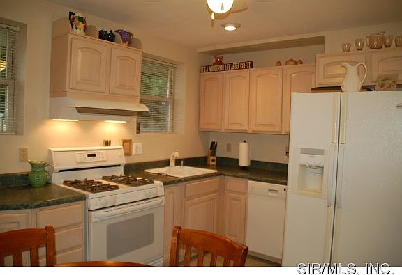 5th image of 1509 Joy Ave