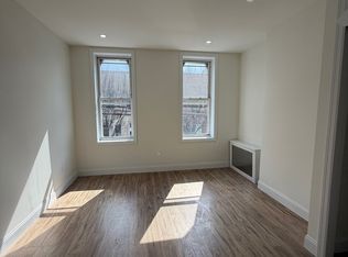 60-33 67th Ave #22, Ridgewood, NY 11385