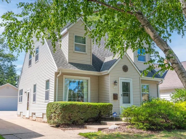 1161 Elm Lawn STREET, Wauwatosa, WI 53213