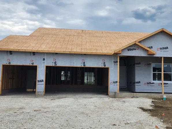 525 Carriage Ct, Dwight, IL 60420