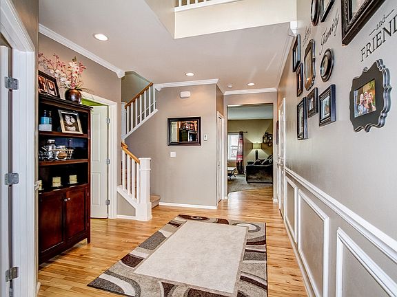 2nd image of 1421 77th Dr SE