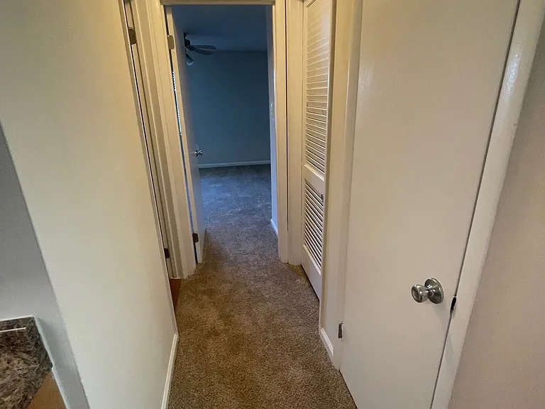 Longview — Photo 38