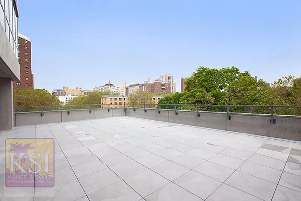 Rented by Kijner & Sons International Realty New York | media 31