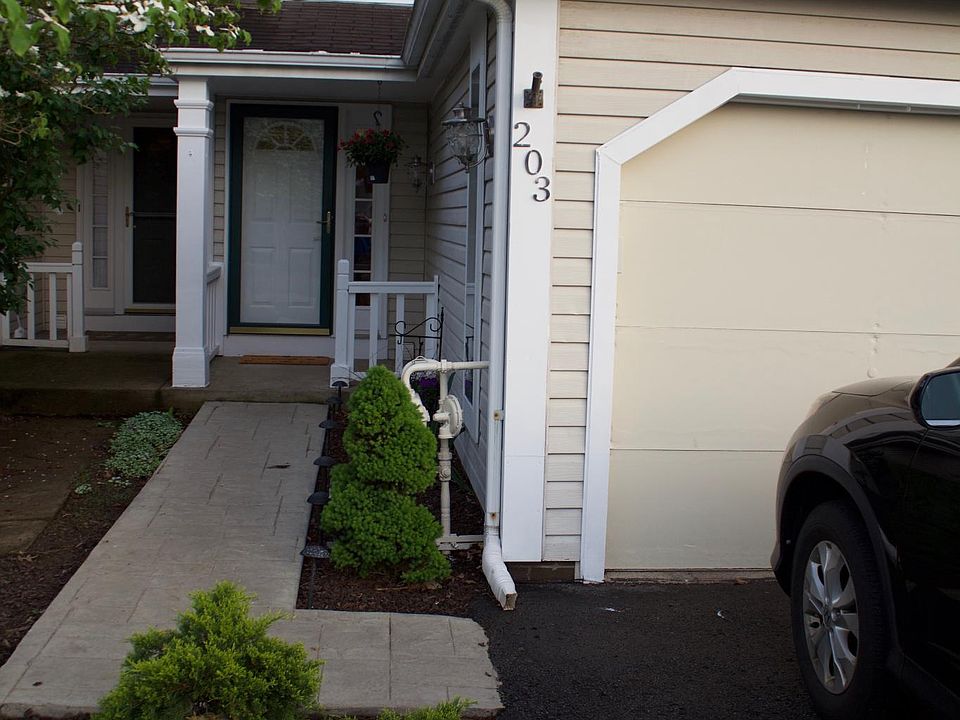 Front of townhouse